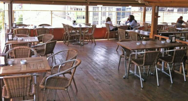 un beyaz cafe fast food zeytinburnu merkez istanbul